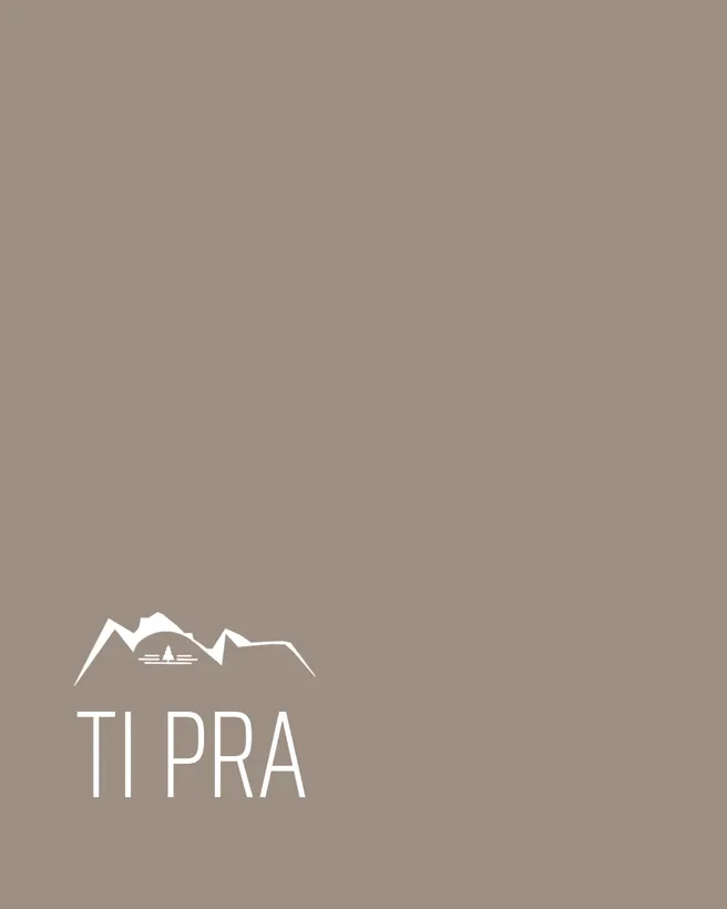 Nei prati. In questo periodo dell’anno, i prati sono un trip...